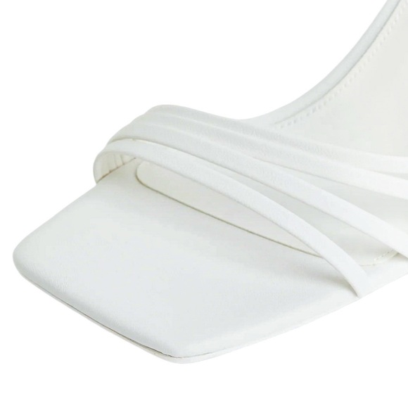 H&M White Strappy Block Heel Sandals - Picture 2 of 8